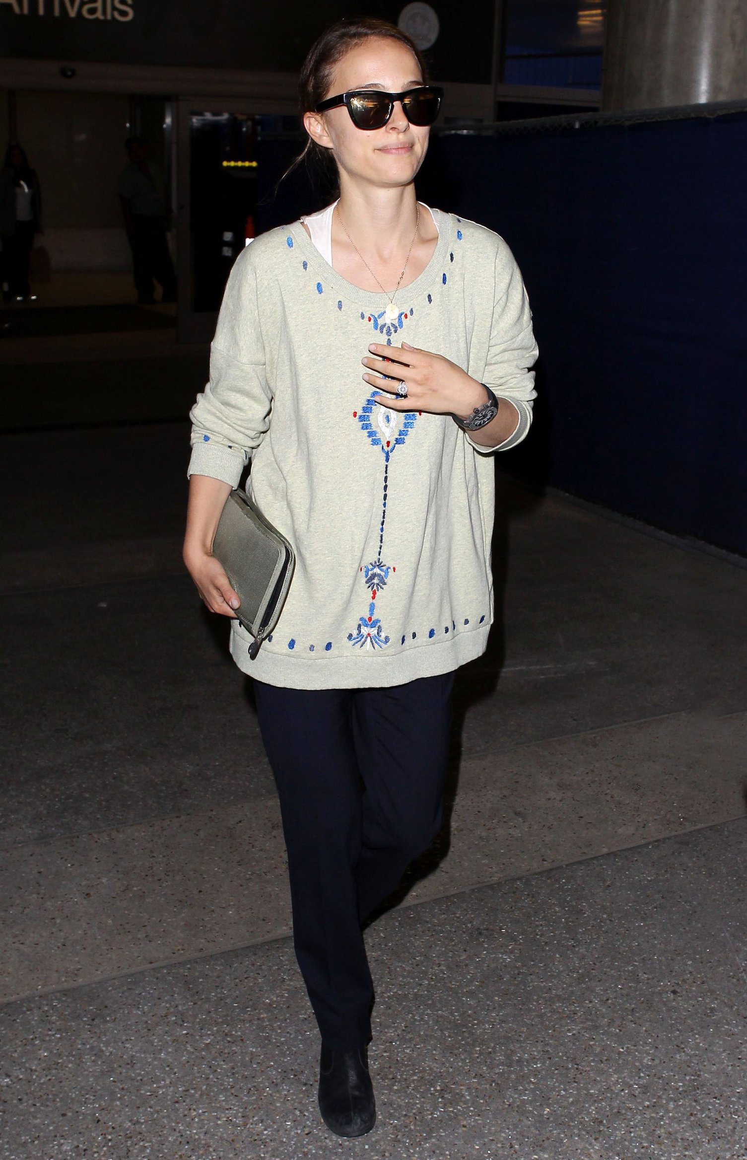 Natalie Portman Pictures Natalie Portman arrives at LAX Airport - May 30, 2013