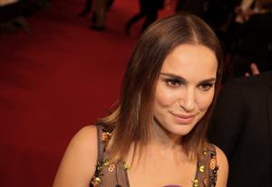 Natalie Portman  Thor: The Dark World  Premiere in Paris 10/23/2013 
