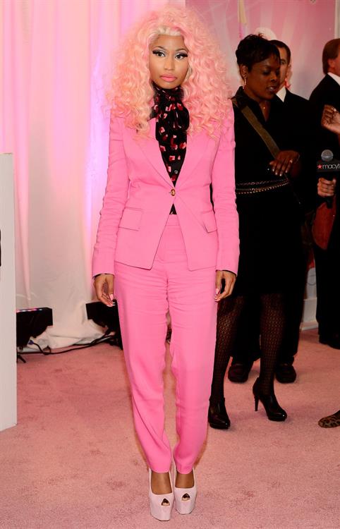 Nicki Minaj  Pink Friday  Fragrance Holiday Season Celebration in New York City (November 20, 2012) 