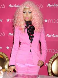 Nicki Minaj  Pink Friday  Fragrance Holiday Season Celebration in New York City (November 20, 2012) 