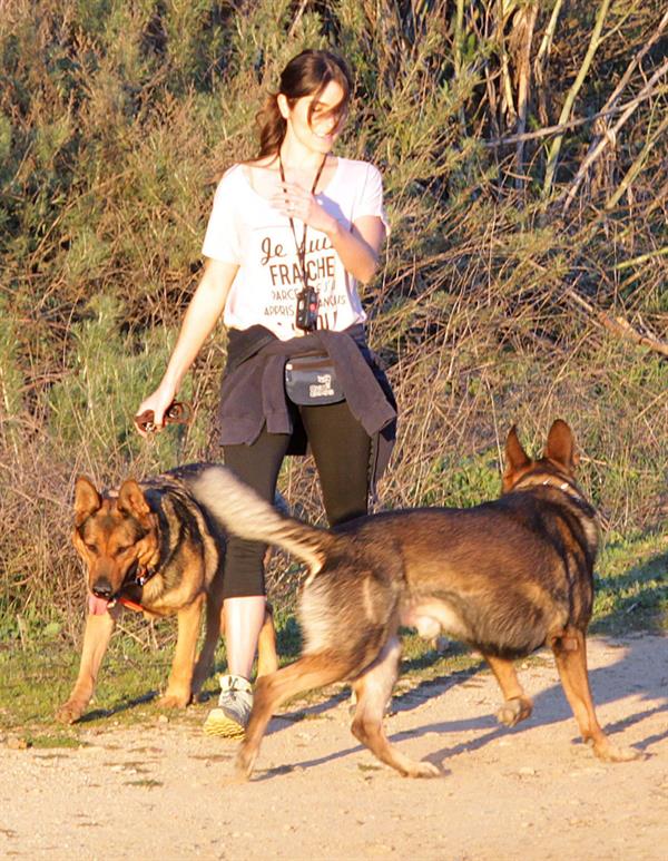 Nikki Reed walking her dogs in the Santa Monica Mountains (03.02.2013) 