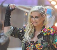 Kesha Performs on the Today Show in New York City (November 20, 2012) 