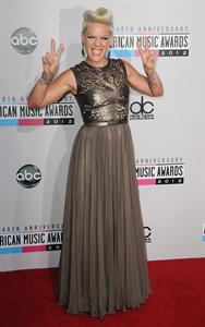 Pink American Music Awards (November 18, 2012) 