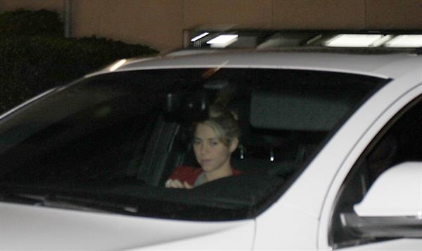 Shakira Leaving a their future home with fiance Gerard Pique in Barcelona, Spain (November 14, 2012) 