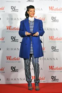 Rihanna Westfield Stratford Lights London Switch On (November 19, 2012) 