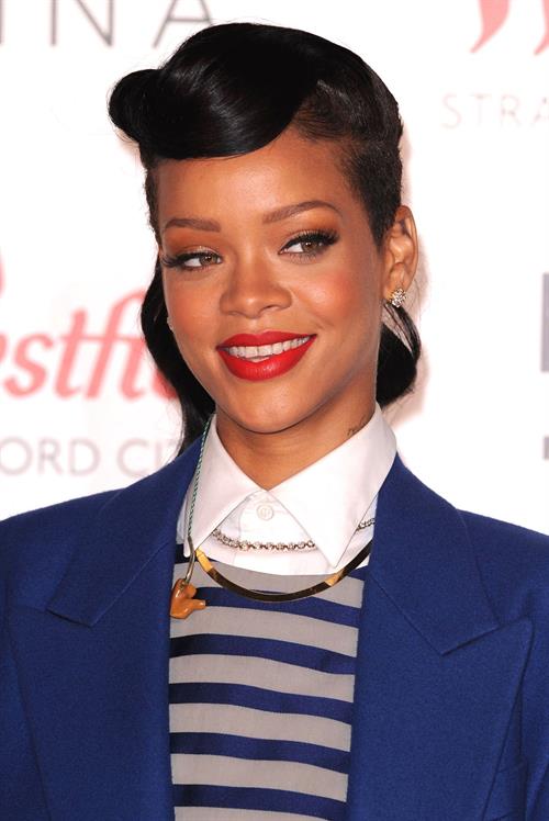 Rihanna Westfield Stratford Lights London Switch On (November 19, 2012) 