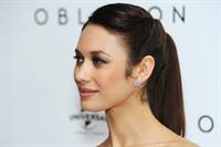 Olga Kurylenko  Oblivion  UK Premiere -- London, Apr. 4, 2013 