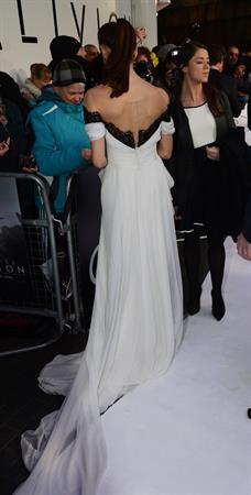 Olga Kurylenko  Oblivion  UK Premiere -- London, Apr. 4, 2013 