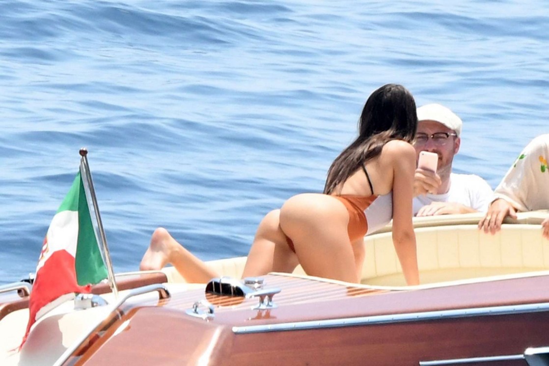 Emily Ratajkowski in a bikini - ass