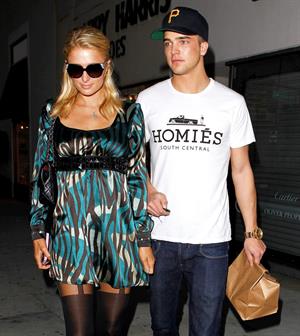 Paris Hilton Stops by Il Pastaio in Beverly Hills March 4, 2013 