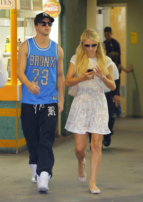 Paris Hilton Pictures Paris Hilton Shopping at the Grove April 3, 2013