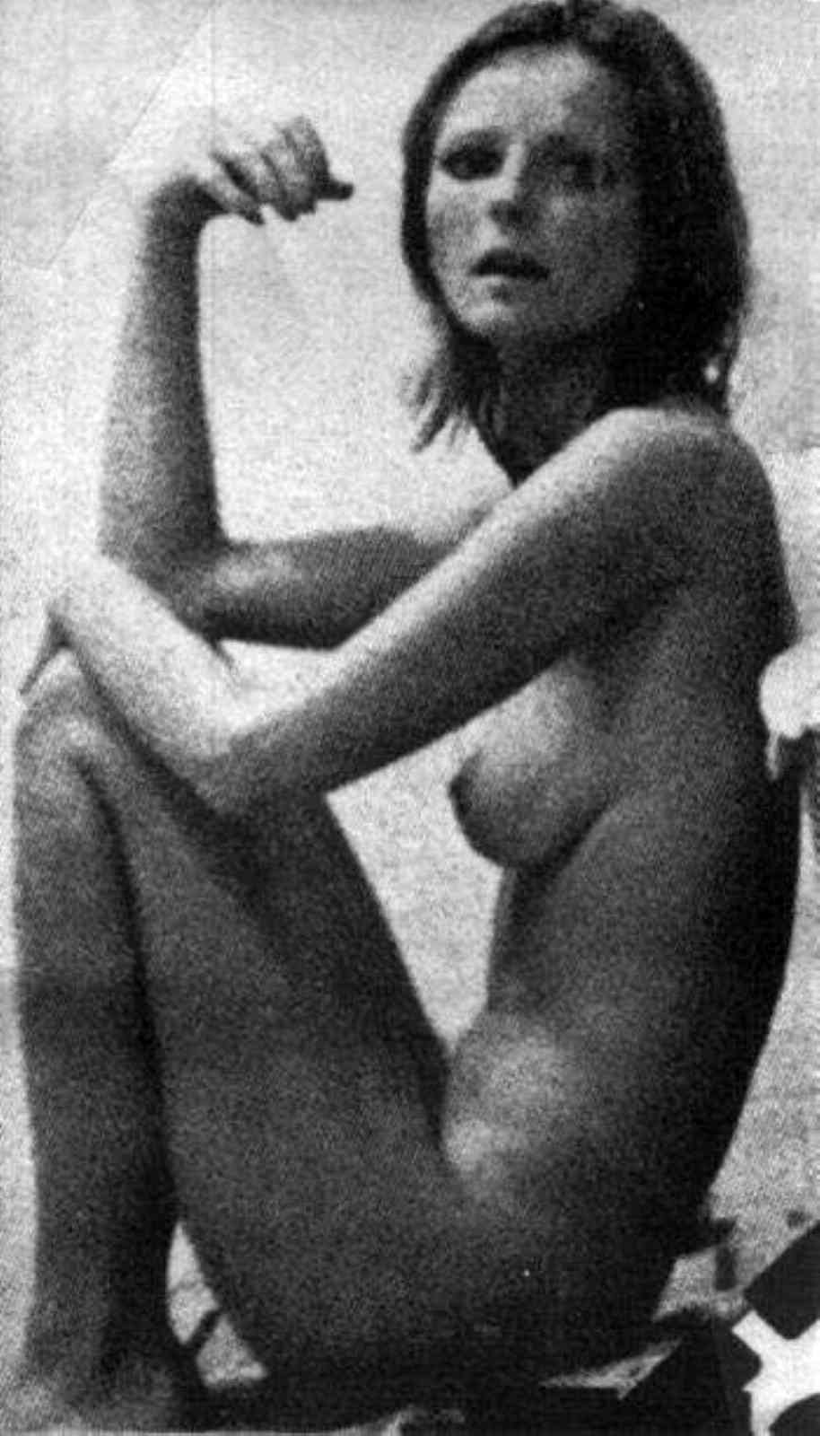 Cheryl Tiegs Nude Pictures. 
