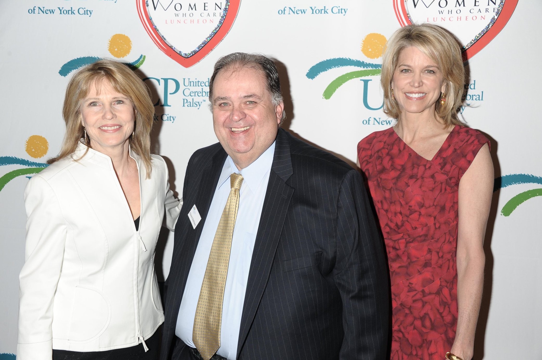Paula Zahn Attends The 10th Annual Women Who Care Luncheon - NYC - May 5, 2012 