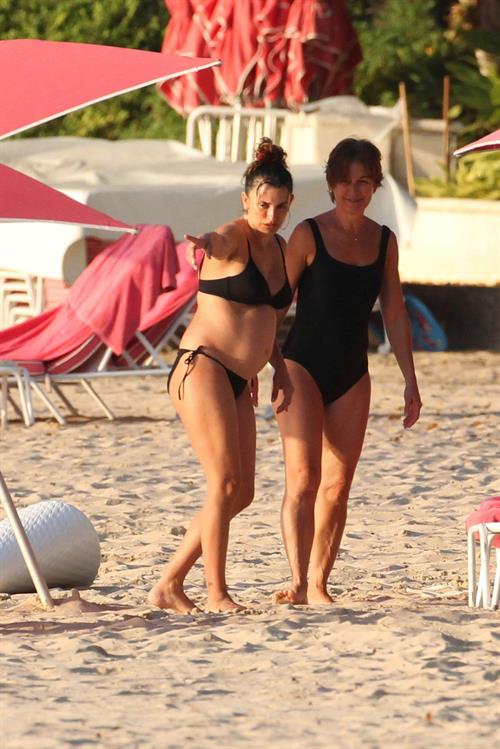 Penélope Cruz Bikini Pictures Penelope Cruz holidaying in Barbados 3/13/13
