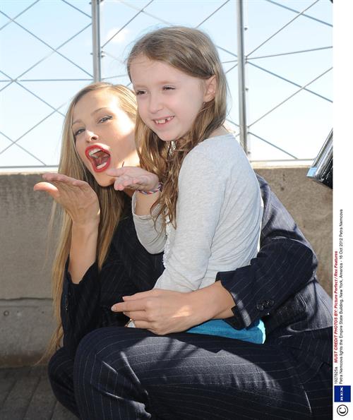 Petra Němcová Pictures Petra Nemcova Empire State Building in NYC 10/16/12