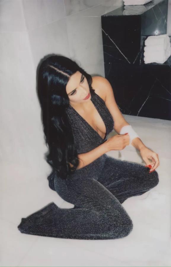 Kim Kardashian for Vogue Mexico (October 2017)