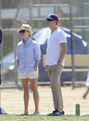 Reese Witherspoon Plays football with husband in Los Angeles (May 11, 2013) 