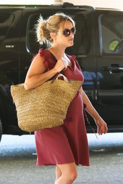 Reese Witherspoon - Heads to special event with husband in Pasadena (July 14, 2012)