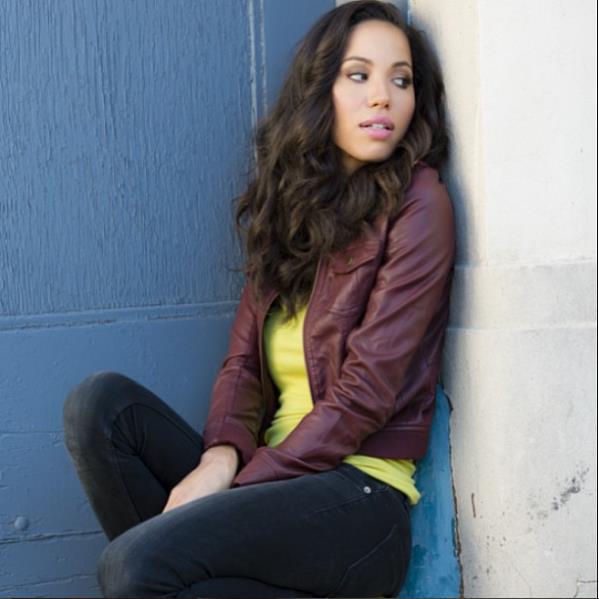 Jurnee Smollett-Bell