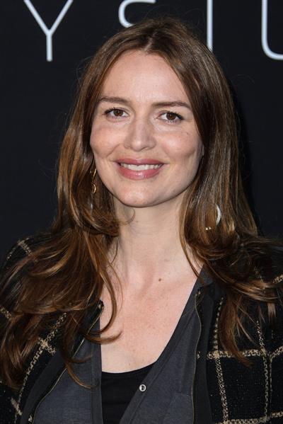 Saffron Burrows  Elysium  Los Angeles Premiere - Westwood, Aug. 7, 2013 