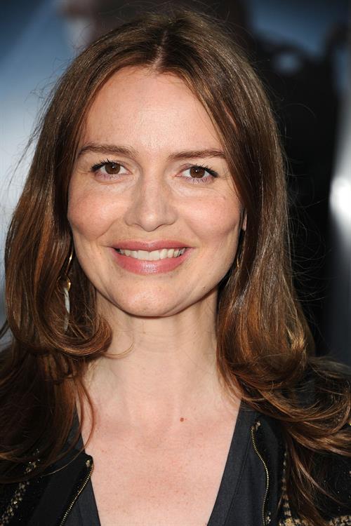 Saffron Burrows  Elysium  Los Angeles Premiere - Westwood, Aug. 7, 2013 