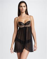 Lisalla Montenegro in lingerie