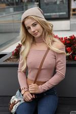 Bella Rose in Jeans and pokey nipples