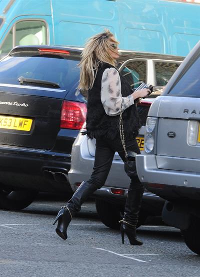 Sarah Harding Primrose Hill - October 12, 2012 