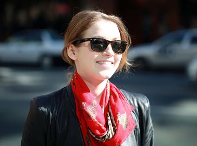 Sarah Lee Bolger out for a walk in Vancouver October 6, 2012 