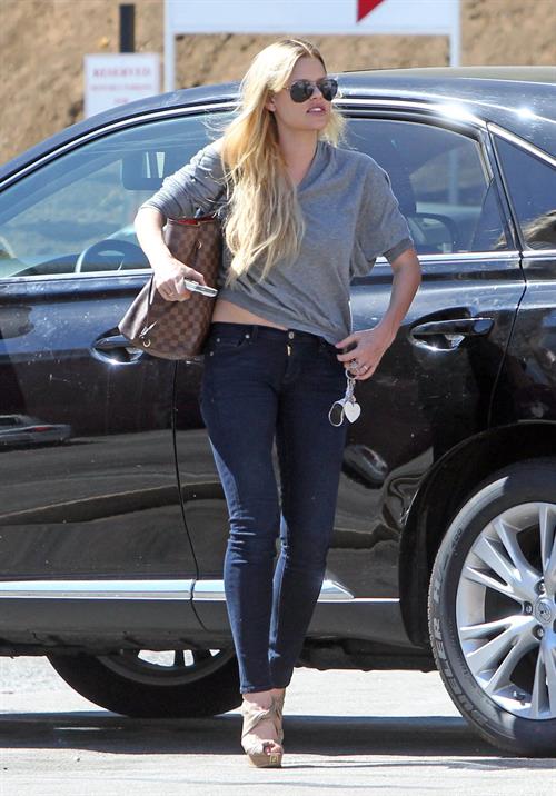 Sophie Monk - UPS Store in West Hollywood - August 28, 2012