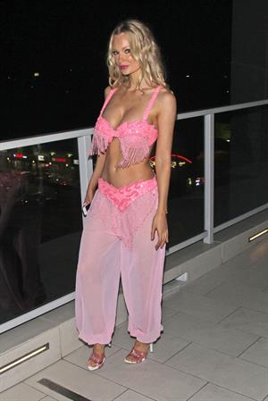 Sophie Turner - Rocks The Casbah As She Parades During Halloween October 31, 2012 