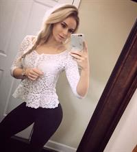 Anna Nyström taking a selfie