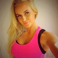 Anna Nyström taking a selfie