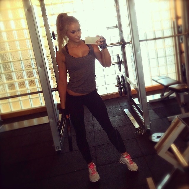 Anna Nyström taking a selfie
