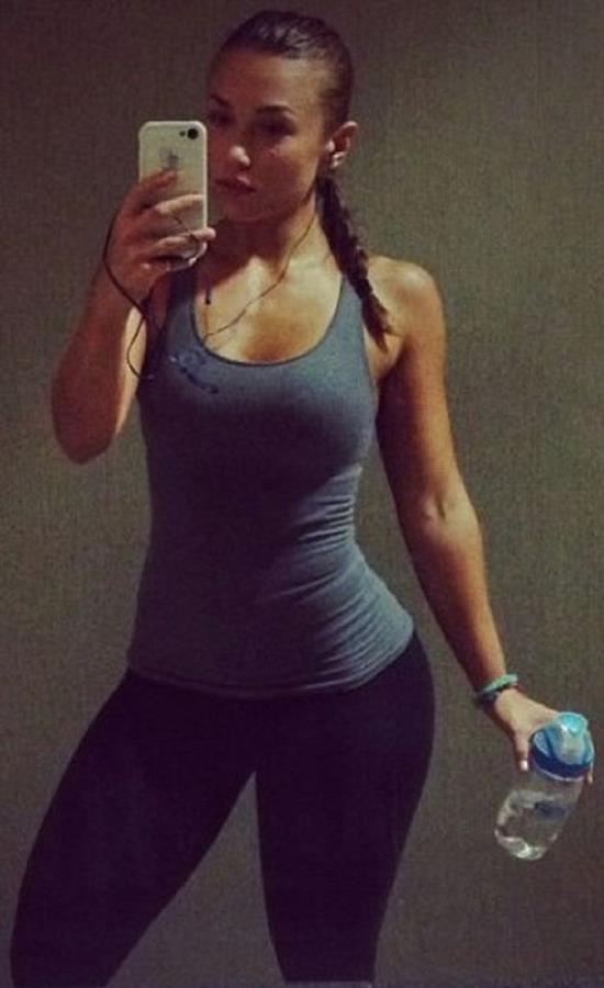 Nicole Mejia taking a selfie