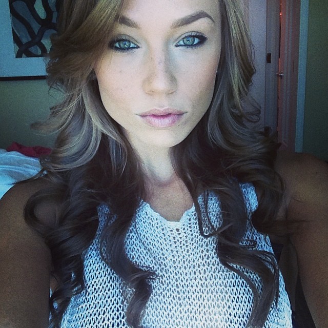 Nicole Mejia taking a selfie