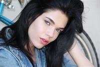 Aarika Wolf taking a selfie