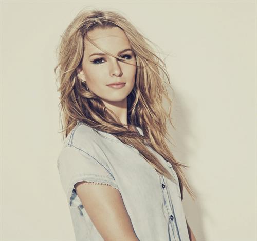 Bridgit Mendler