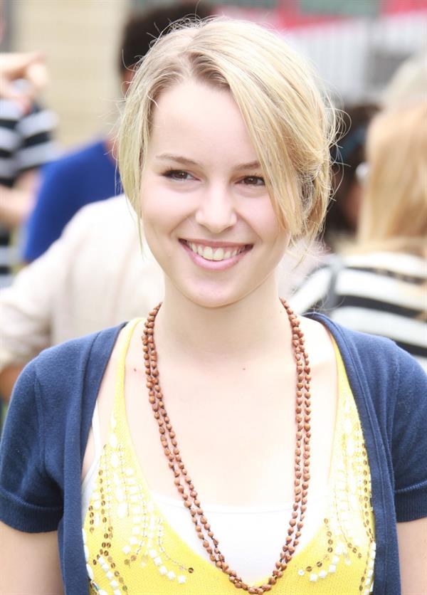 Bridgit Mendler