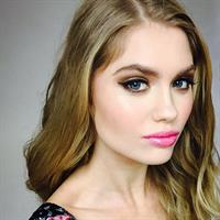 Alexandria Morgan taking a selfie