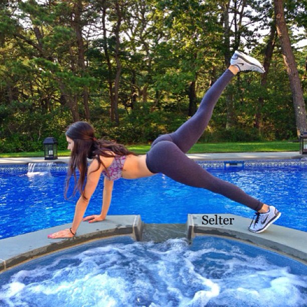 Jen Selter in Yoga Pants - ass