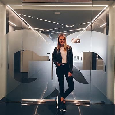 Stephanie Claire Smith