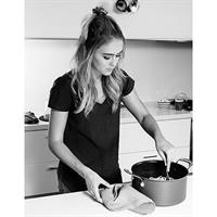 Stephanie Claire Smith