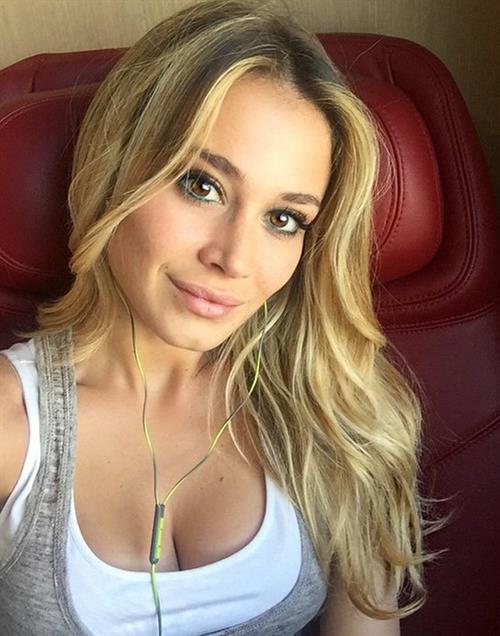 Diletta Leotta taking a selfie