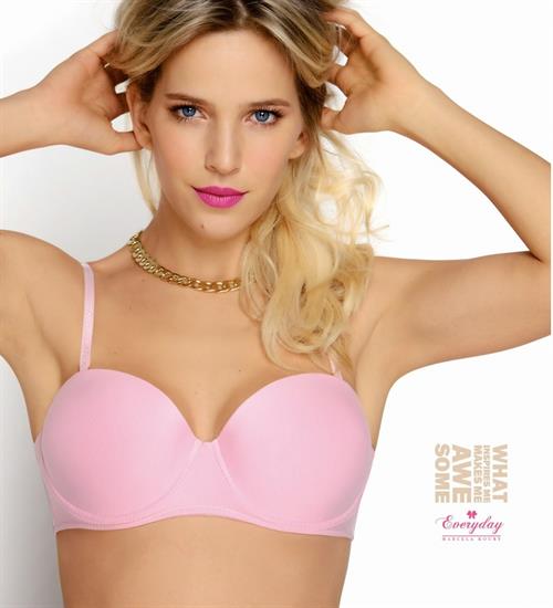 Luisana Lopilato in lingerie