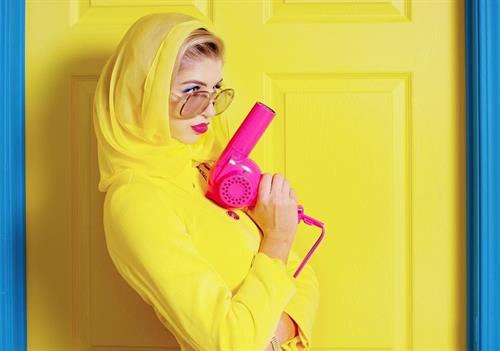 Alexandria DeBerry taking a selfie