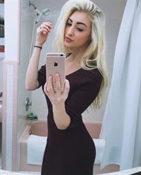 Anna Faith Carlson taking a selfie