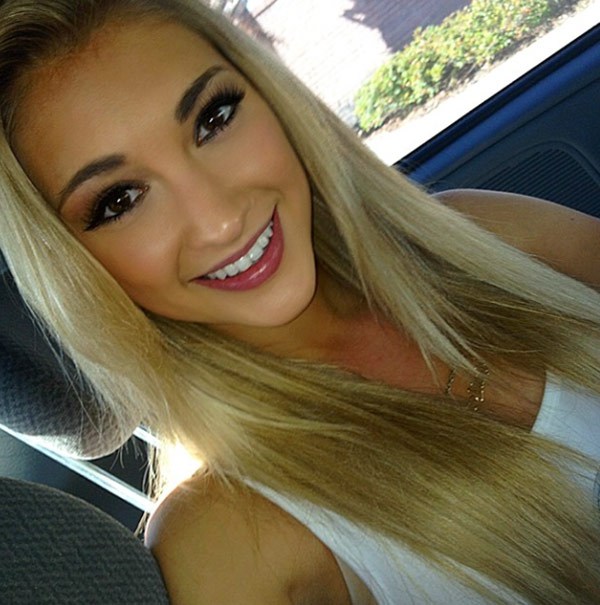 Anna Faith Carlson taking a selfie