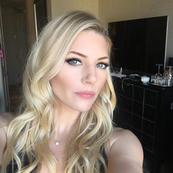 Katheryn Winnick taking a selfie