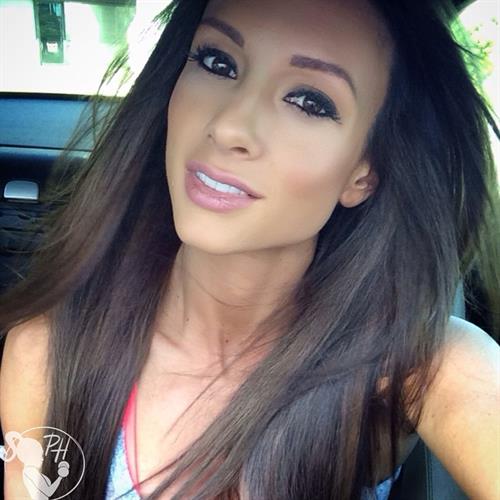 Paige Hathaway taking a selfie